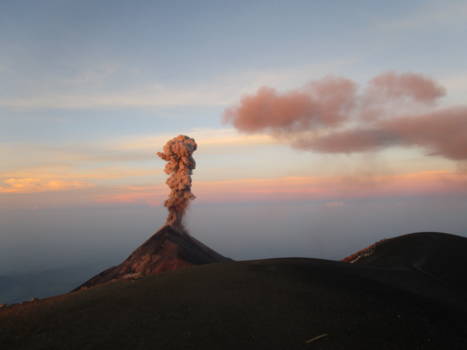 Antigua - Uitbarsting bij zonsopkomst