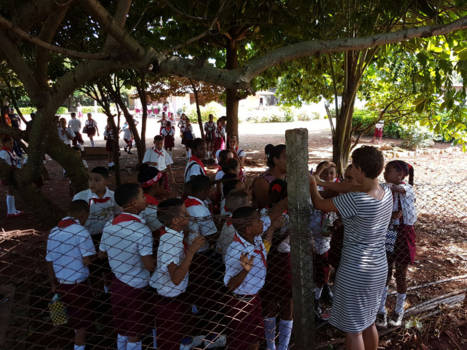 Cuba - Kinderen in cuba blij maken.