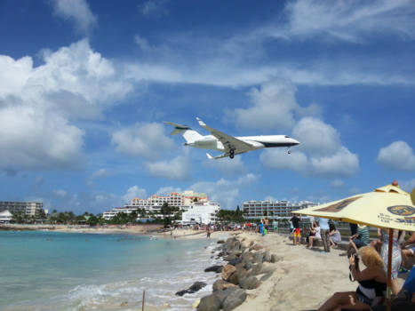 Sint Maarten - Spectaculaire landing @ Maho Beach