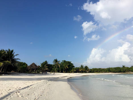 Mexico - Strand met regenboog