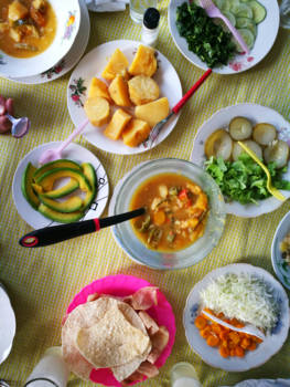 Cuba - Kleurrijk eten in de Viñales vallei