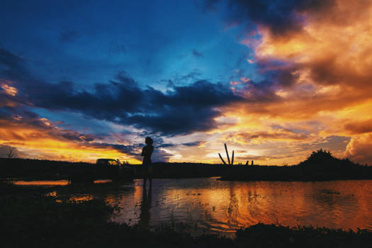 Curaçao - Car trouble with a fire sky
