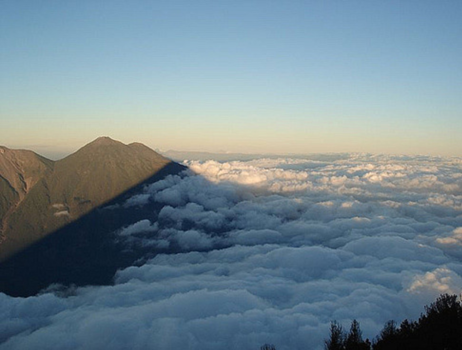 Guatemala - Beyond the clouds @water volcano