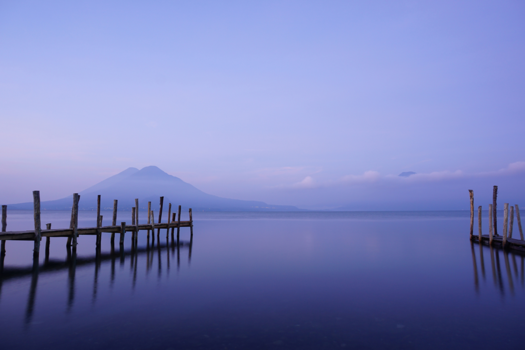 Panajachel - Sunrise over the vulcano lake