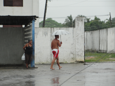 Santiago de Cuba - Jou lapli sou kiba (regenachtige dag op Cuba). Sfeerfoto i.p.v. landschapsfoto.
