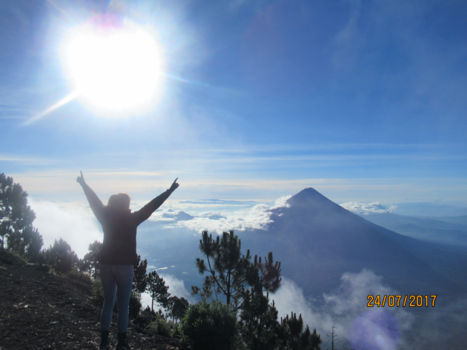 Antigua - Vulcano Acatenango Hike