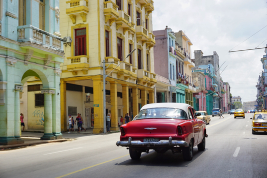 Cuba - Kleurrijke wegen in Cuba