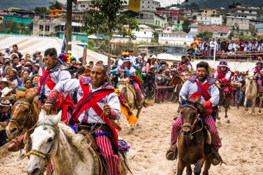 Guatemala - The drunken, deadly, horse races