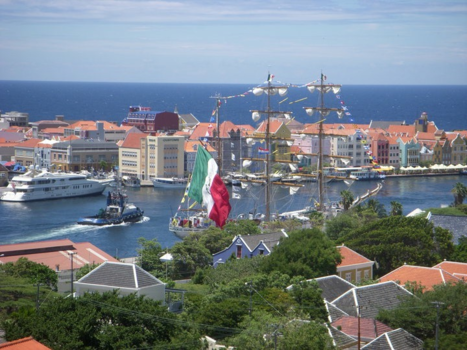 Curaçao - Prachtig uitzicht op Otrabanda & Willemstad