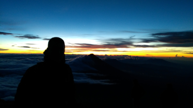 Antigua - Vulkaan beklimmen bij zonsopkomst