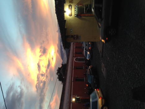 Antigua - vuur boven Antigua!!!!!!!    [zonsondergang boven de vulkaan]