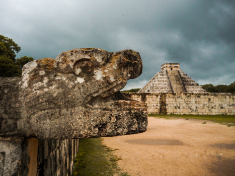 Chichén Itzá - The storm is comming
