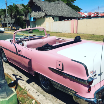 Cuba - Barbie auto