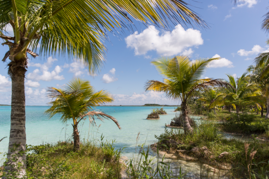 Mexico - 7 kleuren blauw in Laguna Bacalar