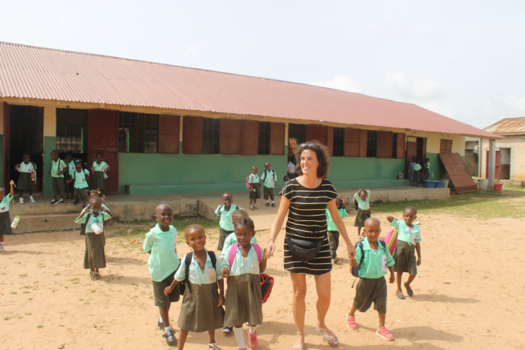 Costa Rica in drie weken - Liefdevol ontvangst op schooltje in achterstands wijk in Gambia!