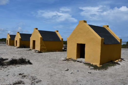 Bonaire - Red slave houses