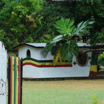 Jamaica - Graftombe Peter Tosh