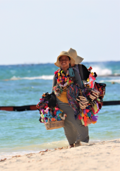 Playa del Carmen - We blijven lachen ook al verkopen we weinig.