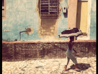 Cuba - Walking in the sun