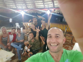 Cuba - 's Avonds met zijn allen