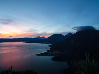 Guatemala - Zonsopgang Lake Atitlan