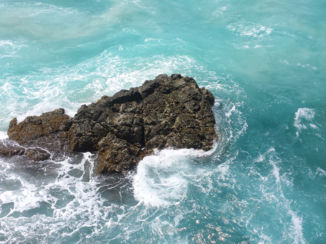 Aruba - Rocky shores
