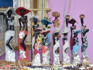 Havana - Zelfgemaakte houten poppen