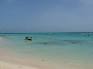Punta Cana - Blauwe zee, witte stranden.