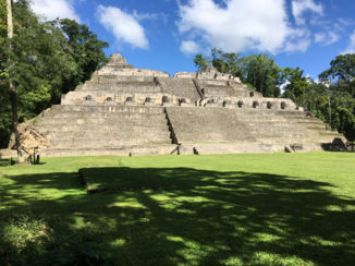 Belize Cayes - Caracol