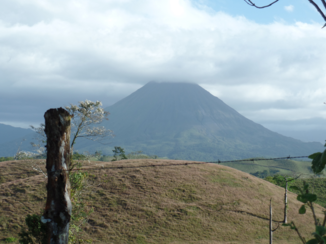 Costa Rica - Vulkaan spotten onderweg