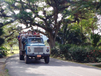 Cuba - Liften is beter geregeld dan het openbaar vervoer