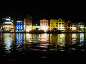 Curaçao - Handelskade by night