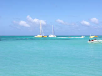 Aruba - De prachtige blauwe zee