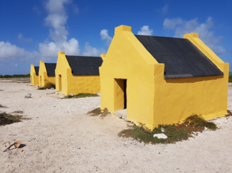 Bonaire - Slave huts