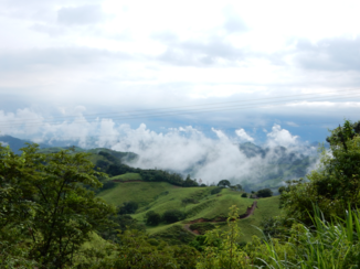 Costa Rica - Uitzicht onderweg in de bergen