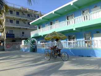 Caye Caulker - De plaatselijke kruidenier op de fiets